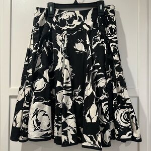 Ralph Lauren LRL Pleated Black White Floral Lined Flair Skirt  2P